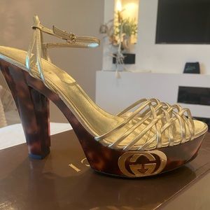 GUCCI🤩🤩🤩 Met Cage Toe Platform HH Sandal